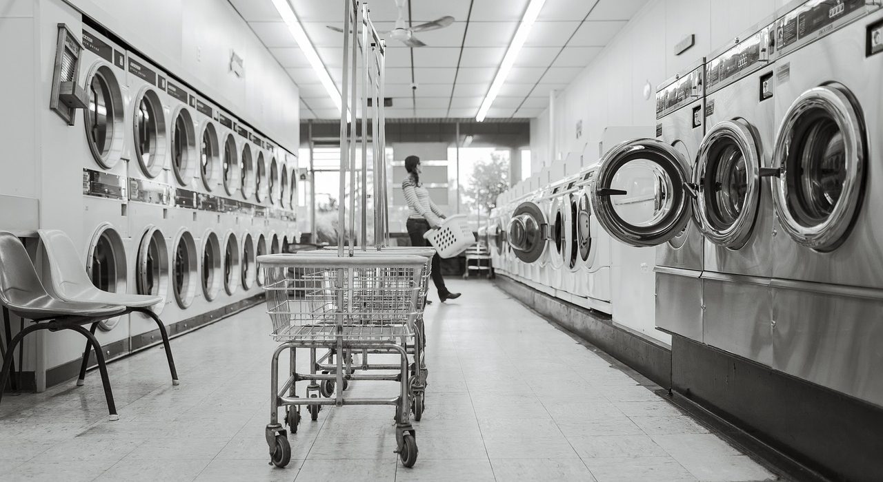 Usaha Laundry Kiloan dari Rumah: Perhitungan Modal, Harga, dan Langkah Mulai (Panduan 2026)